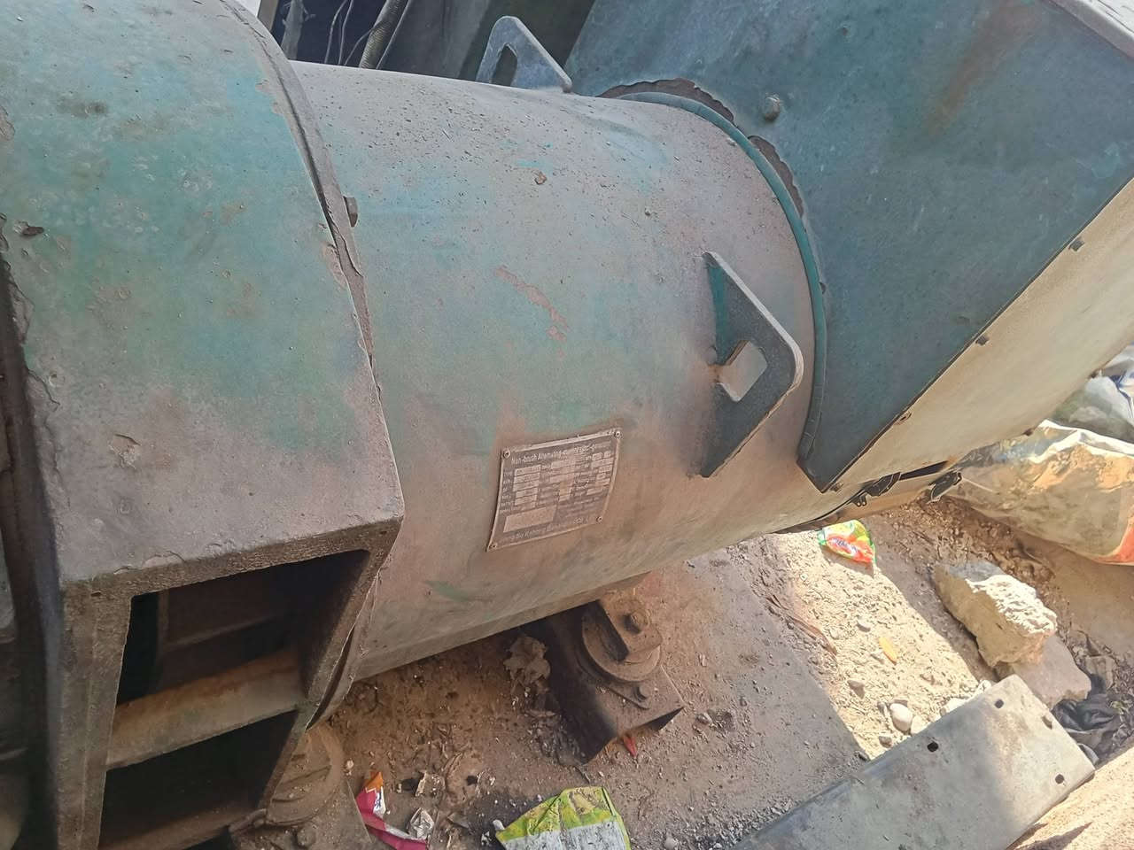 للبيع للبيع مولد كمنز 5 ونص راس توليد 400
الاستفسار ***********
