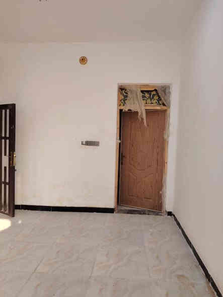 #يعلن_مكتب_ #التساهل_مقابل_قرية_لغدير_عمود282_مباشر بشارع المطحنه
***********
#بيت_50متر_
#بيت_طابو_زراعي_سند25

#سعر_18مليون_وبيه_مجال  

بناء حديث
غير مسكون
بناء ممتاز جدا 

عنوان لبيت النجف 
# مقابل قريه الغدير شارع المطحنه
يحتوي لبيت على+ غرفه1+صاله +مطبخ +صحيات
***********وتساب
