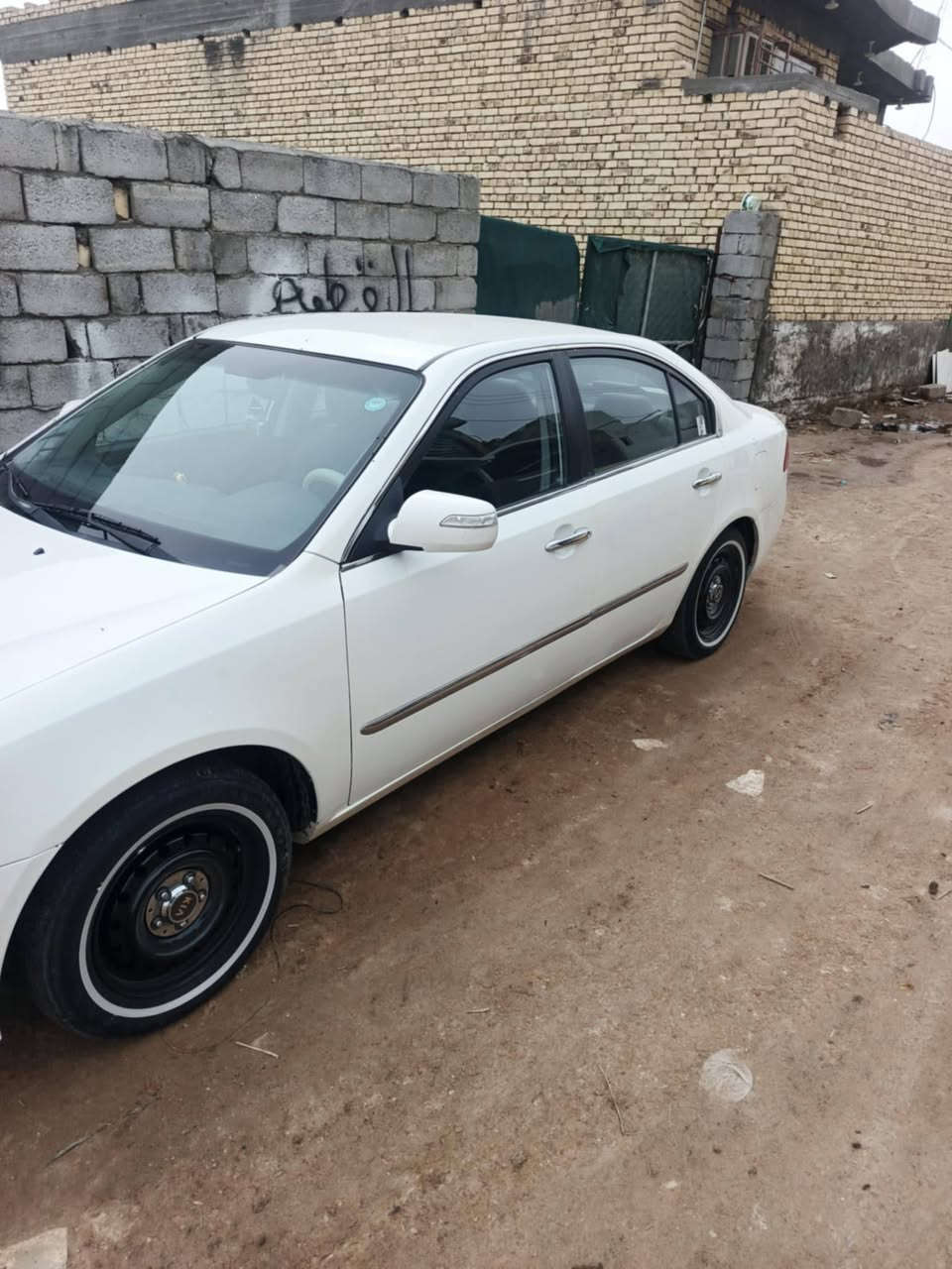 اوبتما 2008جديده لوك 
بانزين
متوم وكامل شرط الحاسبه
مكاني ناصريه
***********
