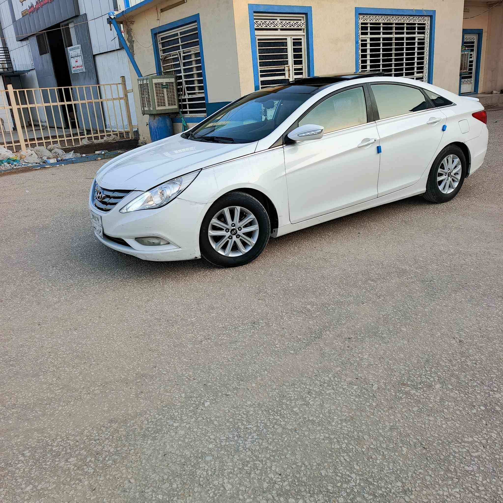 سلام عليكم للبيع سوناتا 10 شكل 11 خليجي رقم ربيل سنويه منتهيه.   25./  شهر 3      تحويل وكاله حاضر سياره محرك 2400دوش سياره بيه فقط باب صبغ جهت اليمنيه والباقي كفاله عامه
سياره مواصفات الشركه العامه 
شاشه 
كامره دواره مري كهرباء شفط
تحكم استيرن  كشن كهربائي 
اشاير 
لايت زنون ابو لد 
بلاجكتورات 
ويل كب كروم 
حاكيه بالتنته 
حساسات خلفيه بردات كويتي 
دمام خلفي بك الايت سياره كلش حلوه حله من صور تجي وشوف محرك كير تبريد حداديه تخم تاير جديد باتري جديد محرك ع وضع شركه شرط ألا تبخير ولا تنقيص سياره مال جناي بل عافيه ع ياخذه مكان سياره بابل سعر 115 وبيه مجال بصيط نتصال ع رقم ***********.  ‏‪***********‬‏
‏‪
