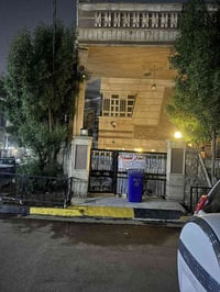 دار للبيع سعره ٤٥٠ قفل بلديات متميزين ١٩٢ متر عشره في عشرين ركن خلف سو...