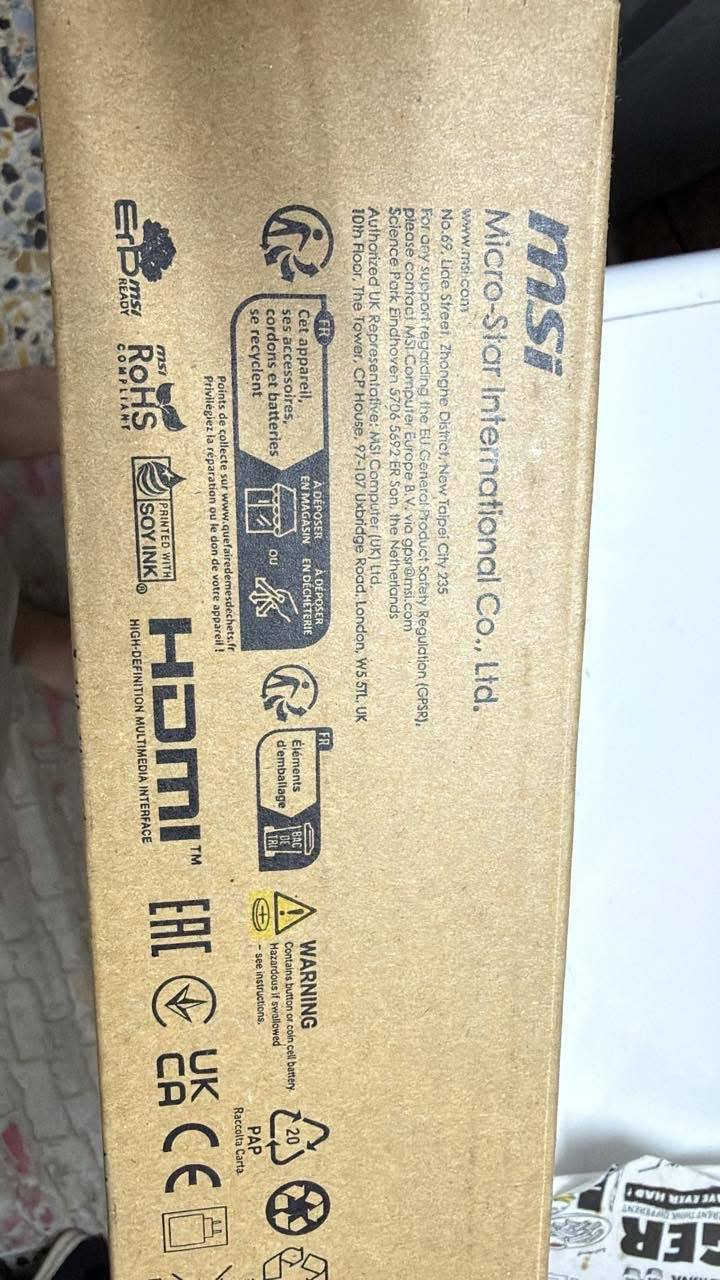 سلام عليكم لابتوب للبيع  استعمال قليل جداا للاستفسار
واتساب ***********
