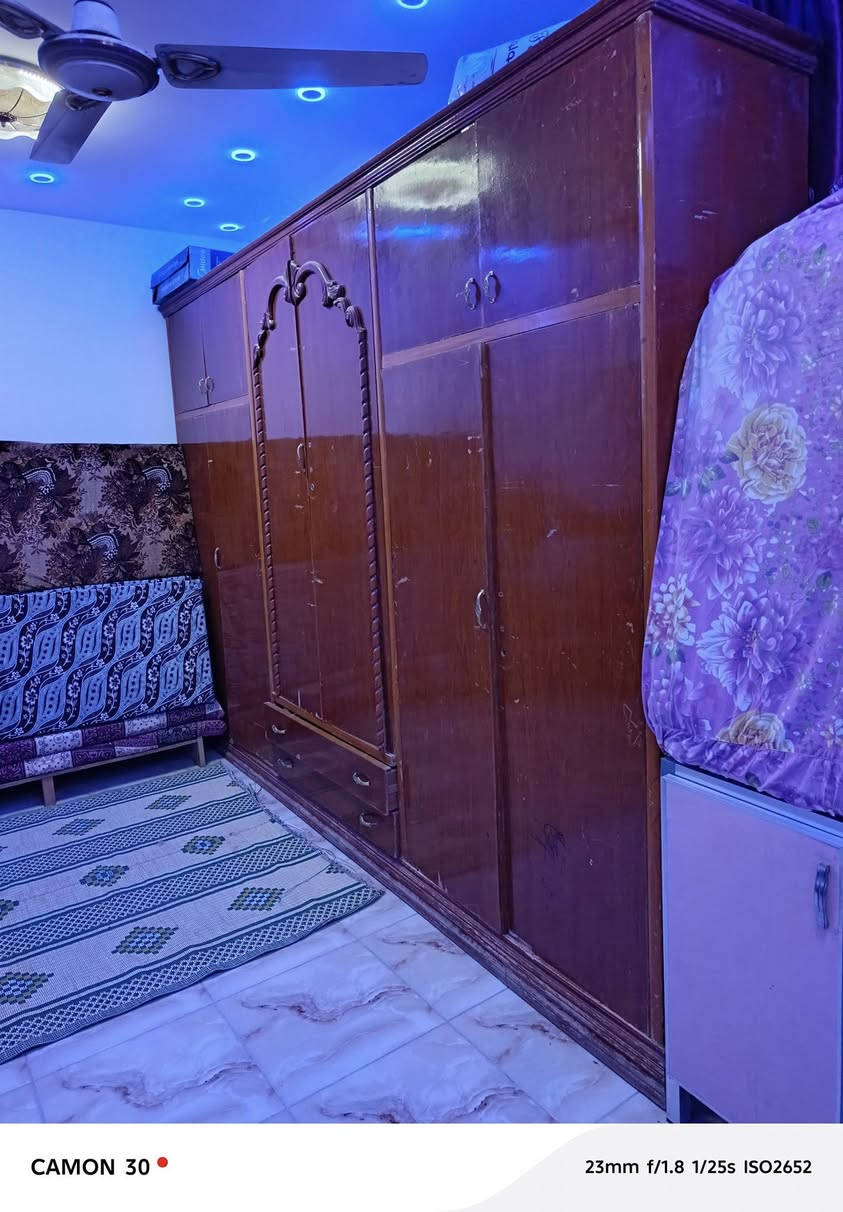 سلام عليكم غرفة صاج داخل وخارج كنتور ابو ٦ ملحق يرادله بس صبغ غرفة ضخمة بل عافيه الي اتكون من نصيبة سعرهه ٦٥٠ وبيه مجال ابو غريب الحصوة ***********
