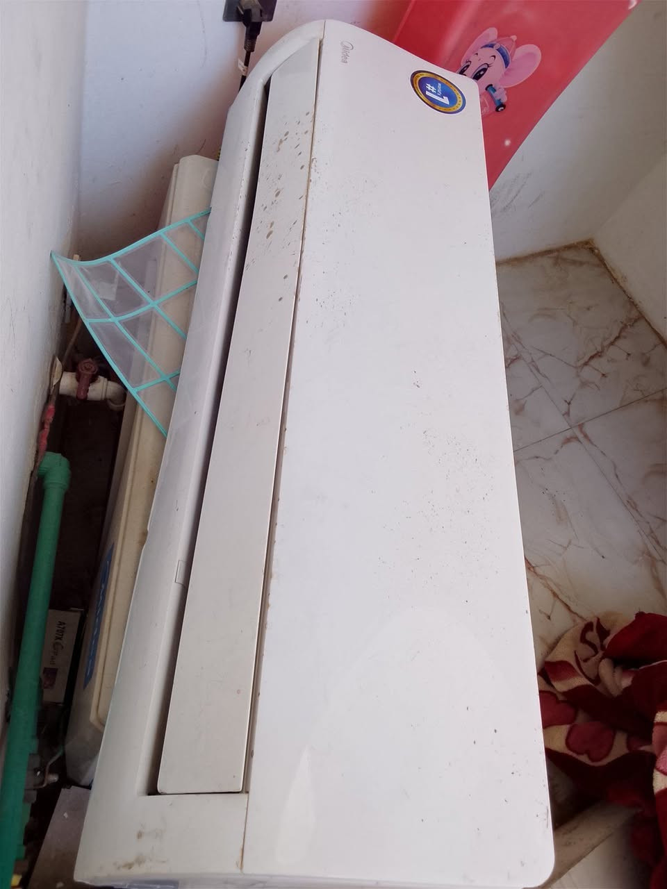 سبلت 2طن مستخدم موسم واحد فقط كامل قطعين مع البواري ومبدلة غاز جديد مغسول وقطعه نضيفة مستعجلة ع بيعته


**إذا كنت صاحب هذا الإعلان وتريد حذفه لأي سبب، رجاءا أرسل رسالة إلى الدعم الفني**