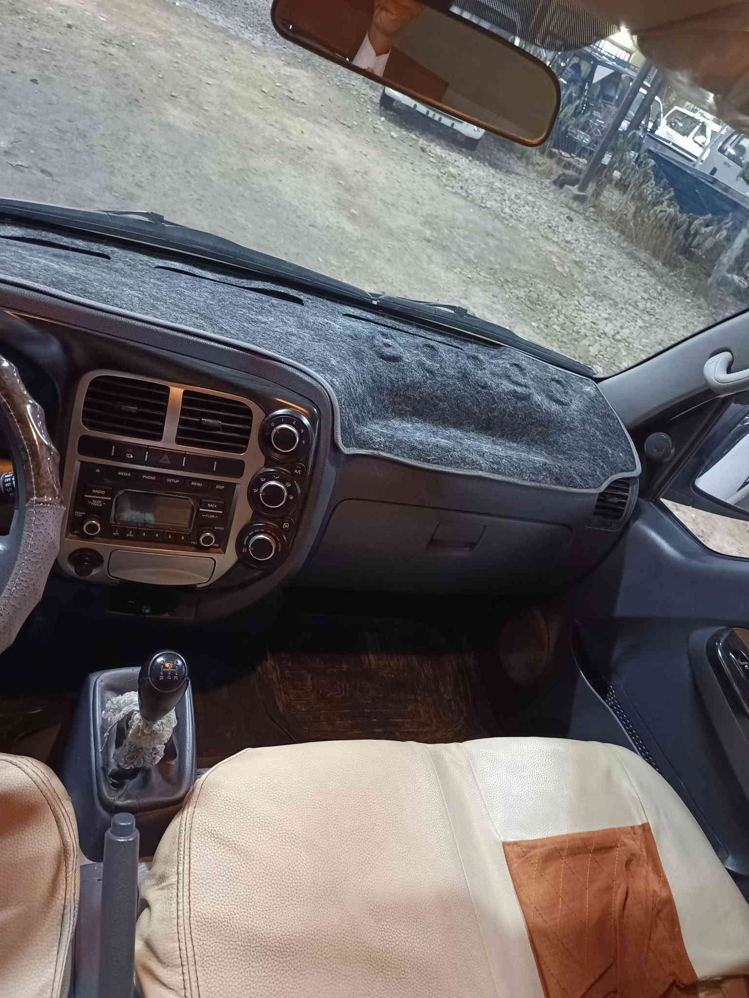 اسلام عليكم ورحمة الله وبركاته سياره للبيع كيه دبل قماره موديل 2020
جاهزه من كلشي السياره مكفول كفاله عامه شرط سونار
تبريد شغال رقم السياره بابل ماشيه 64الف
السعر 160بيه مجال لشراي 
يتصل ***********
