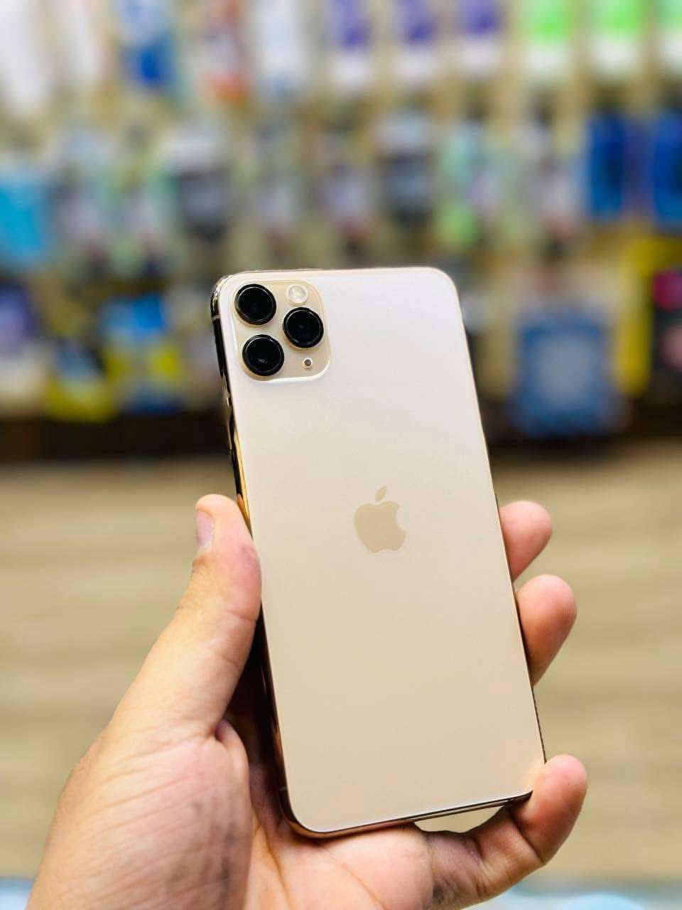 ايفون 11 برو ماكس
مستبدل شاشة وبطارية اصلي 

فيس ايدي شغال 

ذاكرة 265 بطارية  100

جهاز نظافة ‎%‎100 شخط مابي 

نموذج أمريكي اصلي 

السعر خاص 
----------


**إذا كنت صاحب هذا الإعلان وتريد حذفه لأي سبب، رجاءا أرسل رسالة إلى الدعم الفني**