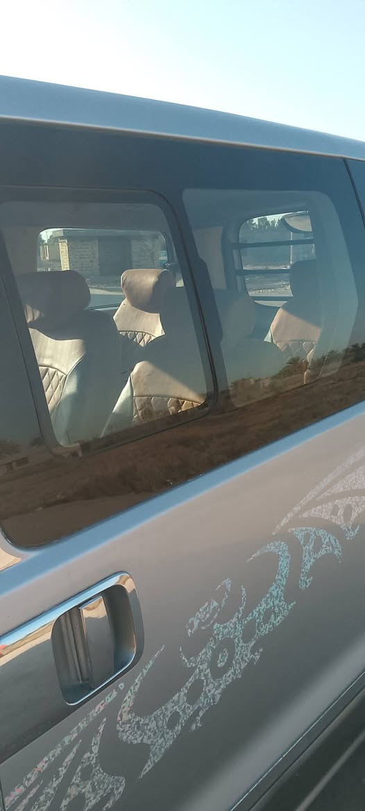 سلام عليكم 
 ستاركس مديل 9 مفتوح كير عادي رقم قادسيه انكليزي بسمي سنويه لغاية 27 صبغ مكانات نبيع حزام بدون لا تكم ولاقماره بدون صبغ عالبلاد 
سبب الصبغ  جراد وطخات بسيطه تخم تاير جديد قبل شهر شديتهن صدر امامي نفظته كله شلع سويت ادامه كامله للمحرك قبل اسبوع محرك وكير بحاله جيده 
مداور اي وقت يعجبك مصفره ما عليها ولا الف للاستفسار اتصل *********** مكاني الحله الشوملي السعر 120 وبيها مجال 
ملاحظه اذا سكنك قريب عليه ترهم بمقدمه والباقي اقساط 
ترهم مراوس بخصوصي
