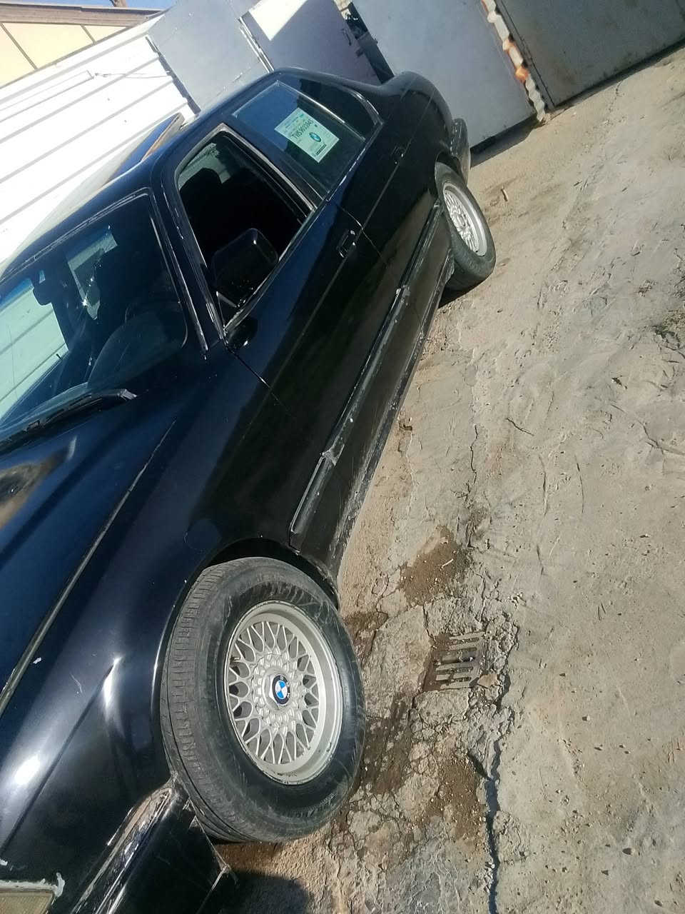 بي ام 735مكينه كير اوتوشرط كابون بيها تخم تايرات جدد ويل خليه جديد غرفتها نضيفه شرط لتحويل شراي يتصل او خاص *********** لسعر 33وبيها مجال للشراي
