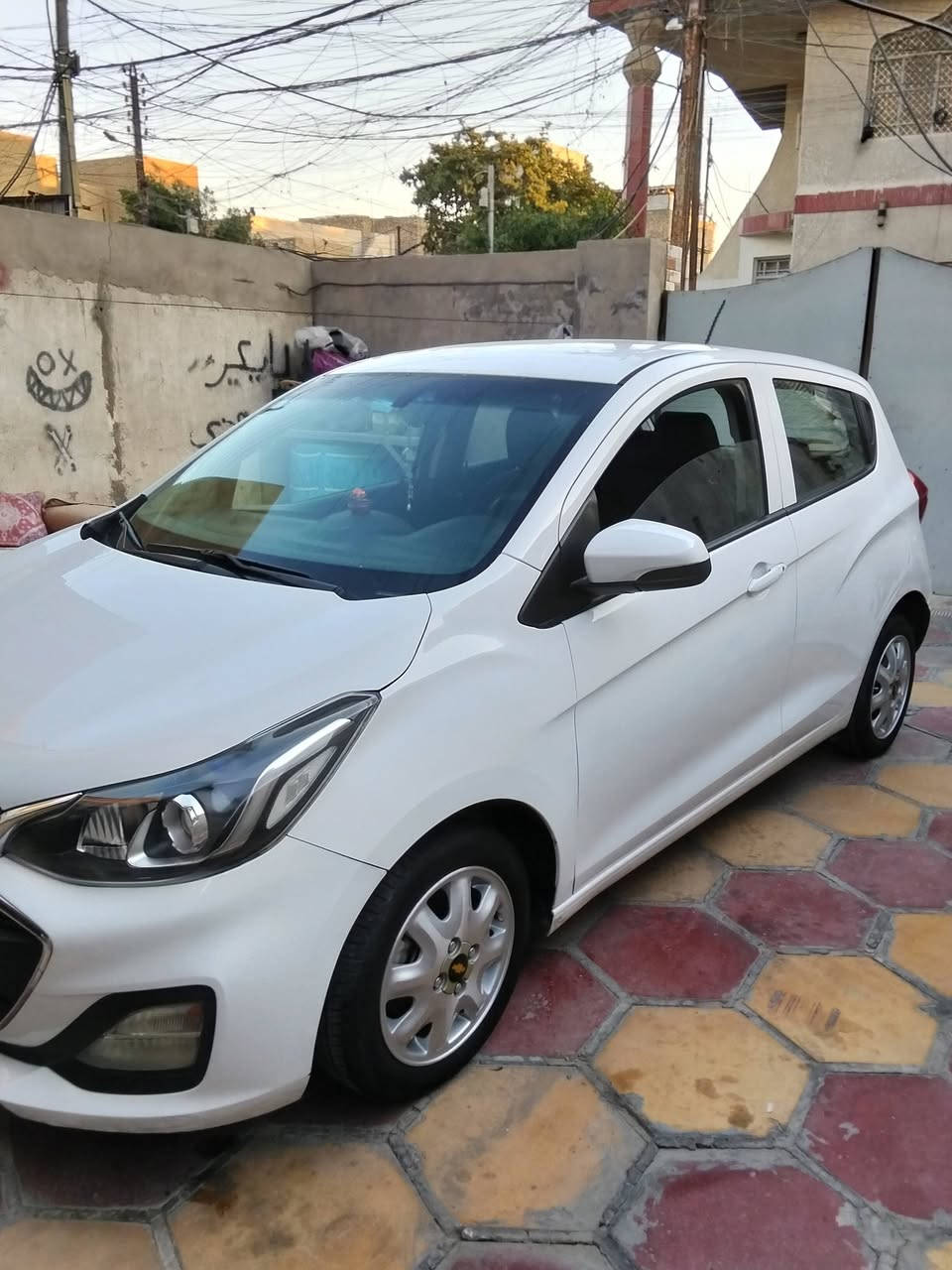 السلام عليكم من رخصه الادمن شوفر ليت سبارك خليجي 2020 ماشيه 82 ألف كيلو رقم بغداد انكليزي وهزه جديده تحويل مباشر محرك 1400 دوش سياره جديده ع وضع الشركه برغي مامفتوح بيهه محرك وكير وتبريد وصدر مكفولات ع فحص تخم تاير جديد ويل كب جديد بيهه صبغ بين الباب والجاملغ جه السايق اثر طخه خفيفه بدون فتح السونار موجود مع الصور السعر 95 بيه مجال حك الجيه هاتف *********** العنوان بغداد
