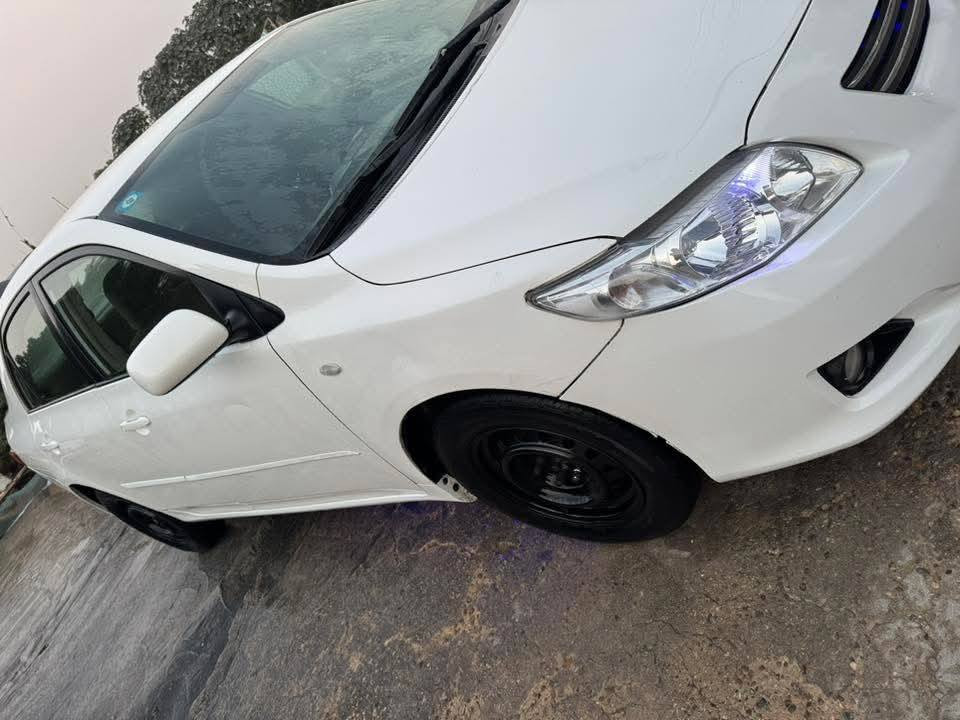 كورلا موديل 8 خليجي
رقم بغداد  راعيته مرة بالكاظمية تريد تحويل شرط من تشتري  كون تحول السيارة ياباني مو ماليزي 
السيارة جاهزة ونضيفه جدا 
مكفولة من اي حادث 
بيه قطعتين صبغ بسبب شخط جاملغ وباب شخط مو حادث ع فحص 
مكينة وكير ع شرط 1600 
تبريد ثلج حدادية جديده بس الدبلات الكدام بين ضعف السيارة احلى من الصور لا شخوط ولا بارد ولا اي شي مكاني  كربلاء السعر 

66قفل

 بس واتساب ارد 0773 501 5842
