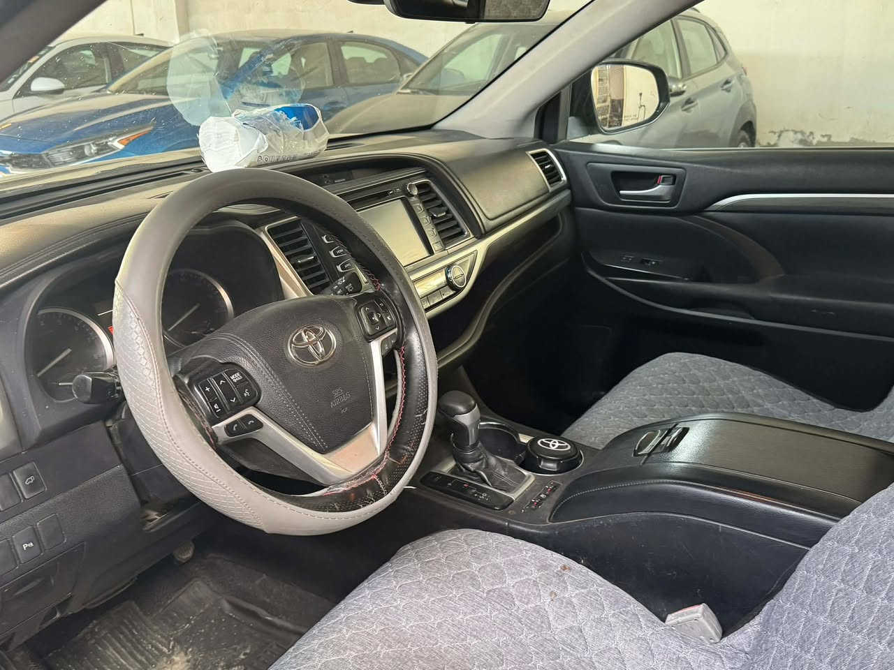 تويوتا هايلندر 2018
فول  VIP  اعلى مواصفات  XLE  

 رادار 

نقطع عمياء 

مثبت سرعة 

محرك 6 سلندر 3500 

بصمة عدد ٢

فتحة سقف

جلد 

كشنات منفصل 

كشنات كهرباء 

كشنات تدفئة 

بردات ابواب 

جنطه كهرباء 

7 راكب 

كشافات 

تحكمات مقود 

شاشة - كامرة 

بصمة ترحيب

السعر ٢٢٥

عنوان ديالى بعقوبة 
***********
