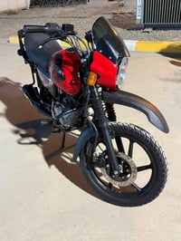 دراجة بوكسر موديل 2023 نازلة بنص  2024 ماشية 28 الف مكفولة الدراجة رقم...