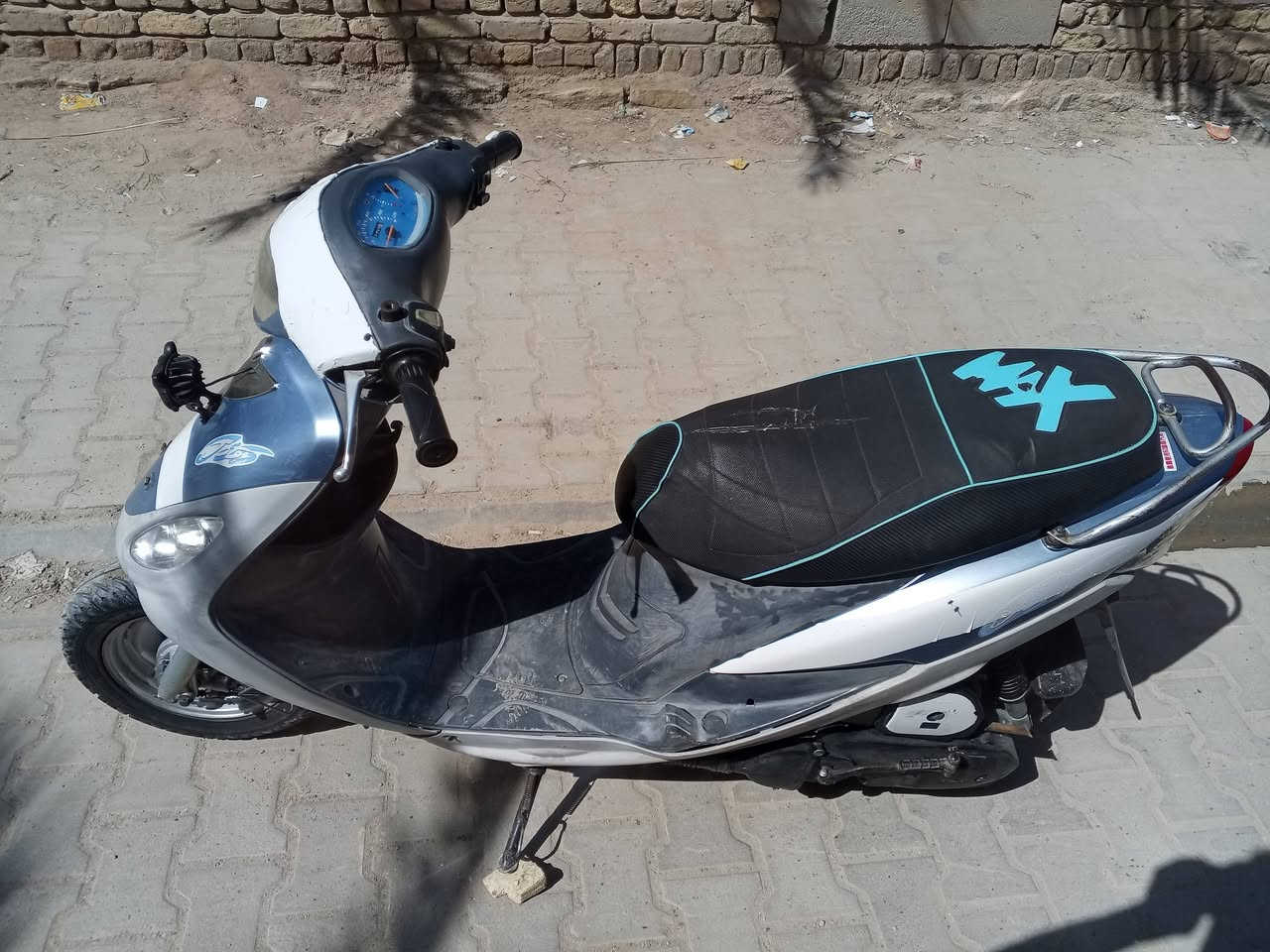 اسلام عليكم دراجه ماكس للبيع السعر  وبيها مجال مكان رميثه ***********
