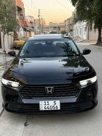 للبيع او مراوس هوندا اكورد 2024 EXL السيارة ماشية 13  • مكينة 2000 هاي...