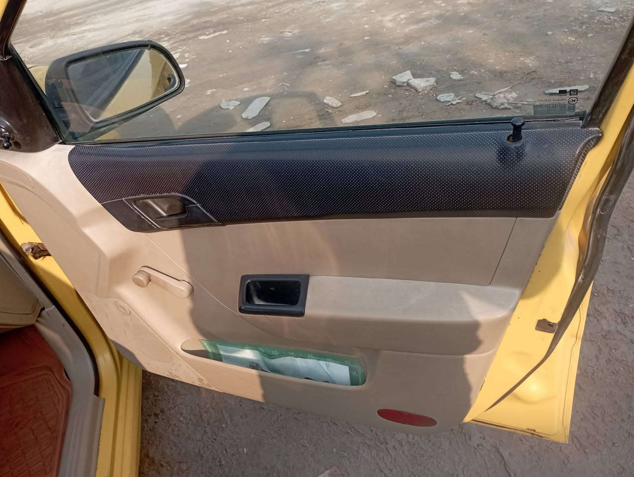 افيو خليجي 9 رقم انكليزي بسمي سنويه جديده هزه جديده مصفره هيئه وغرامات مابيها حادث مكينه وكير مكفولات معروضه 45 مكان السياره بالحله ***********
