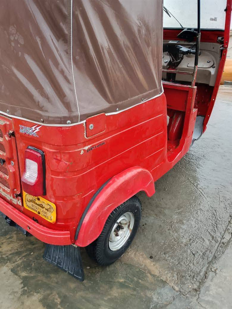 تكتك للبيع موديل ١٨ داخله ب ١٩ تكتك الف ماتخسر عليهه كبل للشارع اوراق اصولي شرط الترقيم
بغداد محموديه السعر ٤٥٠٠ وبيهه مجال حك الجيه
وات ساب ***********
