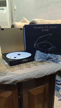 CDخارجي  السعر ٣٥ ألف  الاستفسار 07710949440