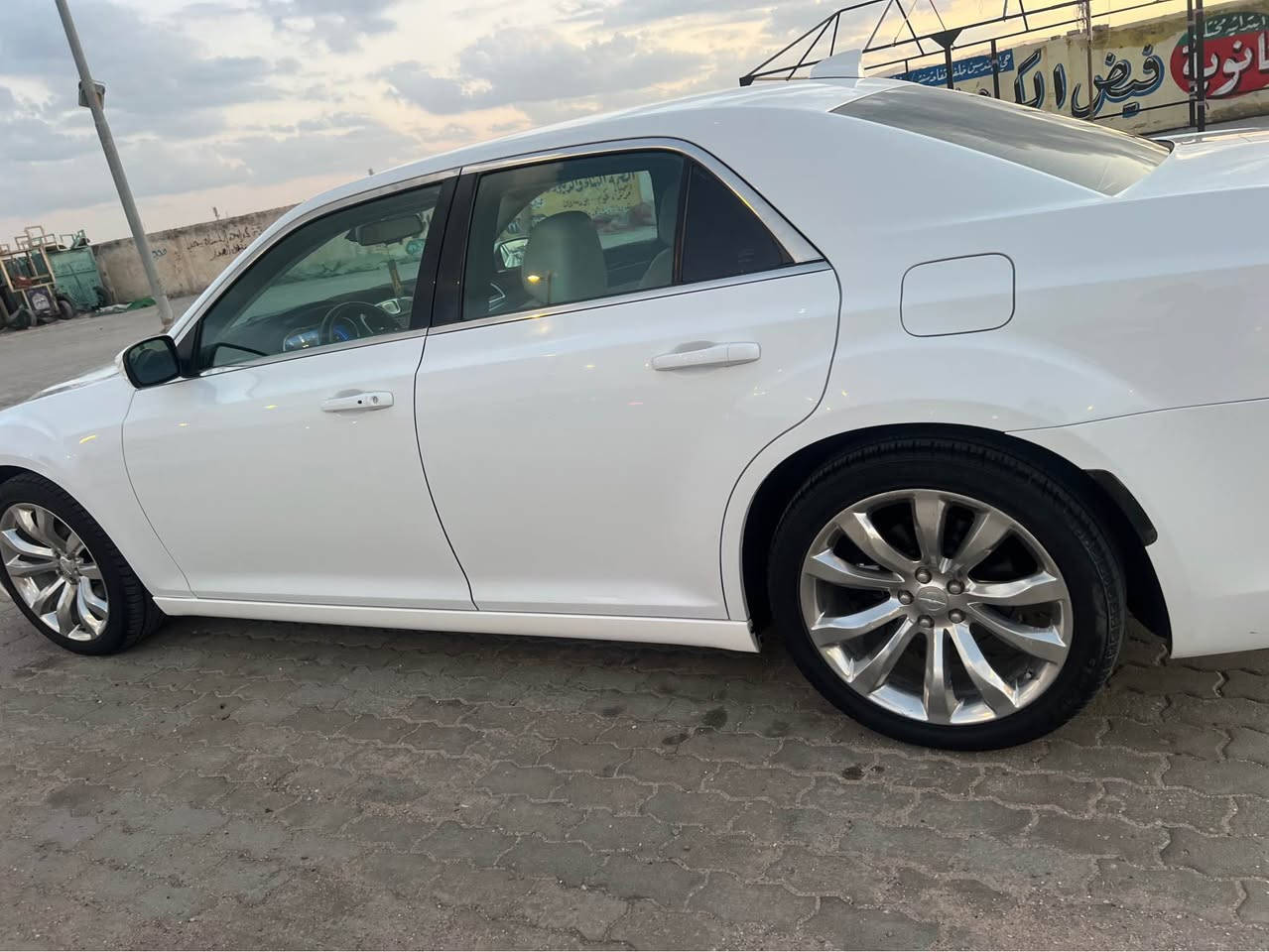 اوباما للبيع مديل 2015 اصل رقم بصره حره تحويل وارد كندي مكاني بصره مكينه 3600 بلاديه كفاله عامه فقط بيه قطعه وحده فول مواصفات عده الفتحه خزن ميموري داخل عسلي مرايات غلاب كشنات كهرباء *********** البصرة, العراق
