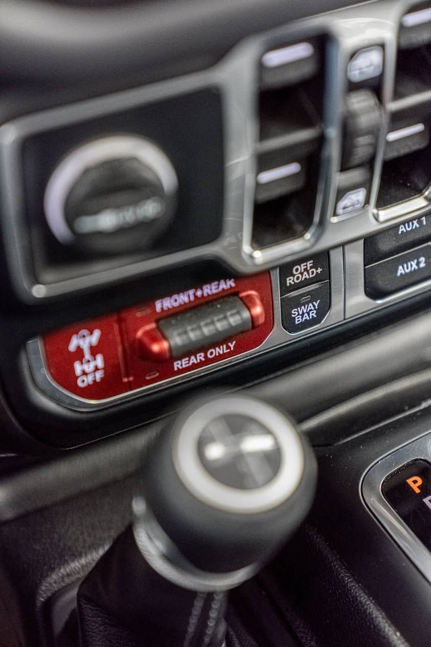 Warning⚠️🔞!!!!!!!!!! 

الى محبين التسلق والمغمرات والطرق الوعرة 

#هاي_اللعابة_بسعر_دورنكو_وارد_بموديلها
.
.
.
.

جيب رانكلر  روبيكون  4xe هايبرد 
مرقم بغداد

موديل 2024  شكل الجديد

ماشيه 22 الف

وارد كندي

بدون حادث بدون صبغ

كلين تايتل مكفوله كفاله عامه

فول مواصفات   اعلى فئة بالعالم 

***********

مكانه دهوك

#السعر
