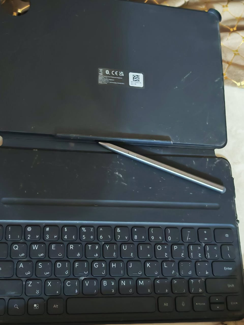 قيم باليرضي الله .. كيبورد بي اضرار بسيطه بس شغال عالفحص . والقلم جديد .. كيبورد هونر باد10 مكاني بغداد.. يوجد توصيل كل المحافظات. ***********
