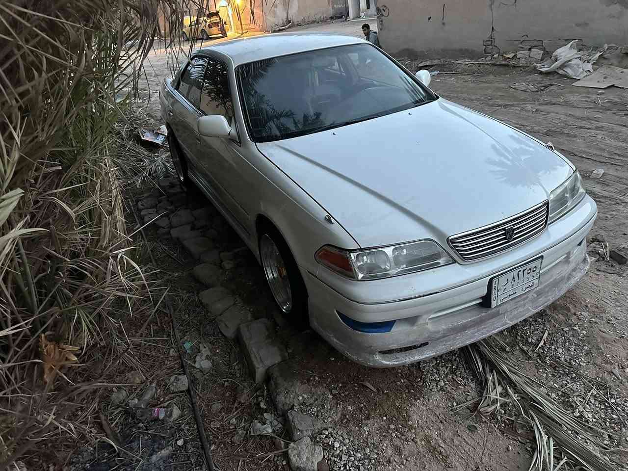 لبيع مارك ٢٠٠٠ مكفوله كفاله عامه مكينه كير حاويه جديد رقمها بصره مكفوله من ضربه بيه صبغ جاملغات خلفيه بدون ضربه صبغ تجميل سياره ستخدام شخصي  شراي يتصل ***********
