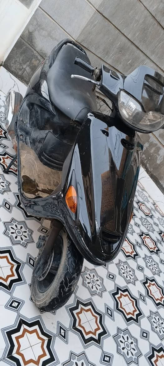 السلام عليكم فراش فحله حاويه جديد كلش استخدام شخصي فقط مكانه الدوانيه مركز المدينه ب600 وبيه مجال حك الجيه فقط الدراجه جديد بعنه الكلامه هاذه رقمي اتصل وتساب وبخدمتكم ***********
