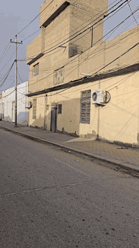 دار للبيع حي الجزيره شارع العكايشي خلف التجاري المساحه 240 الاستفسار ***********
