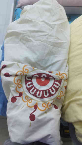 جرجف نفر عدد ستة سعر الجرجف أربعة الألف ميز أوتي ب٥ ميز طعام ب٦ كارتونة اكواب ب١٠ فرفوري العنوان حي القاهرة للتواصل الإتصال على الرقم التالي ***********
