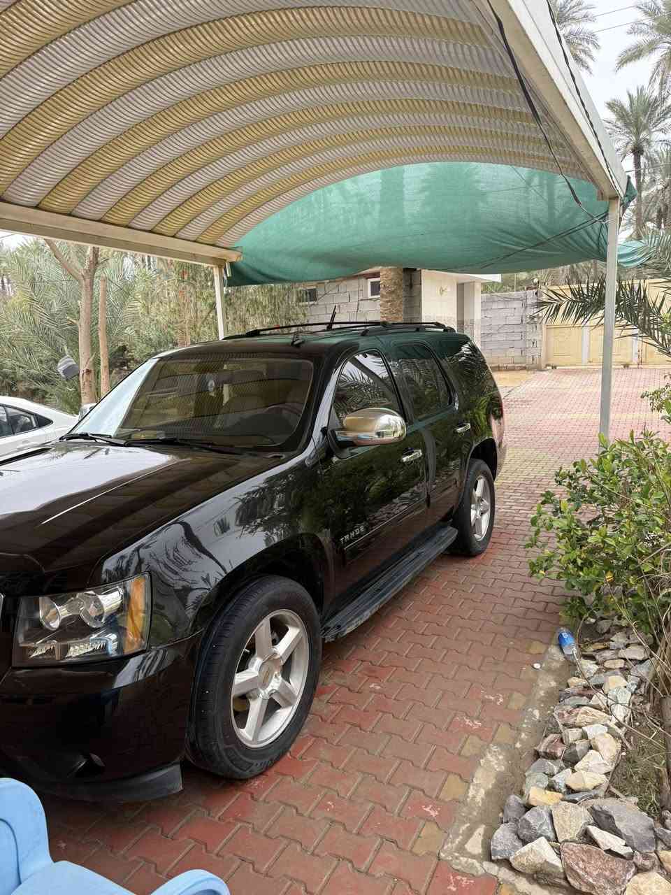 تاهو أدوات LT 2014 فتحه كفالة عامه من القص  والضربة والسرقة كير مكينه حداديه كله جديد شرط اي نقص مابيها 
العنوان كربلاء ***********
