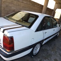 اوبل اوميكا معروضه للبيع السعر 25وبيها مجال طخم تاير جديد محرك 2000مود...