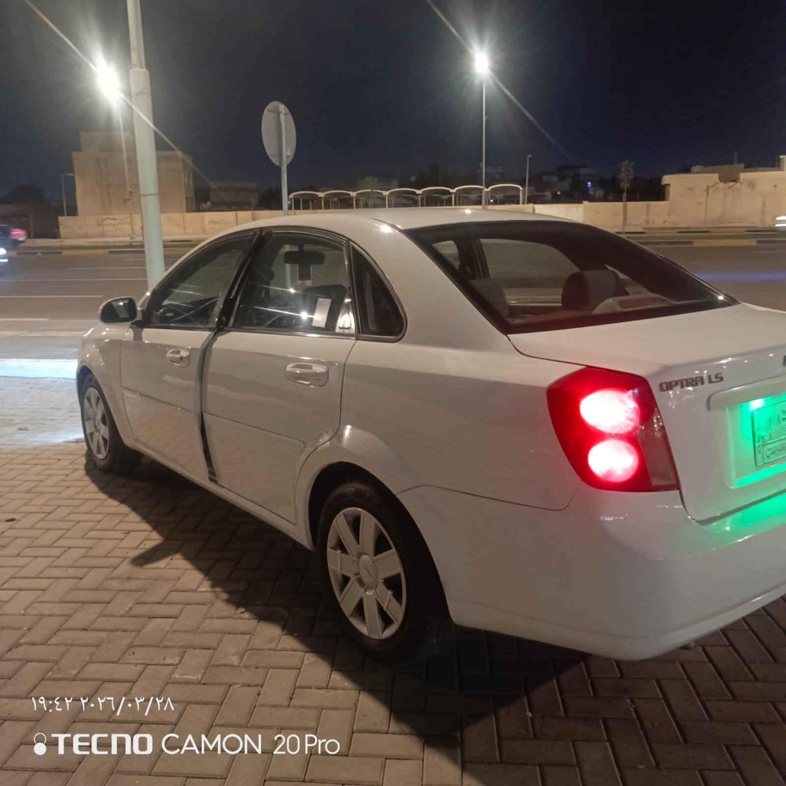 سلام عليكم اوبترا للبيع موديل 2011 كفاله من الضربه والكصه والتبديل بيها قطعتين صبغ فقط السيارة رقم بصرة سنويه لل28 مكينه كير حداده  تبريد تخم تاير خير  من الله ماشيه 186 السياره خير من الله استخدام بيت للأستفسار الأتصال على الرقم *********** السعر 77
