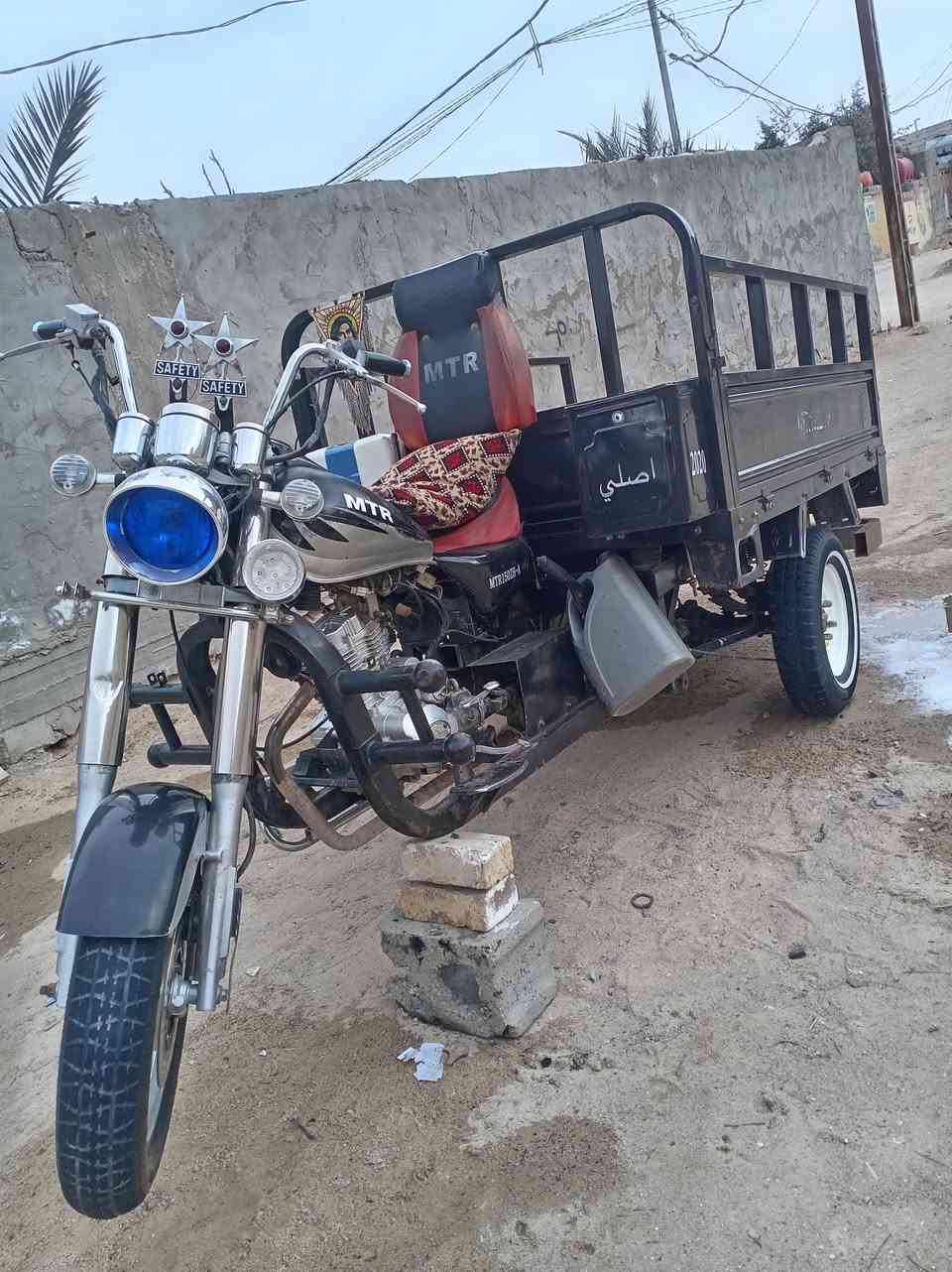 السلام عليكم ستوته للبيع رقم بس بعده ماطالع مديل20
***********
