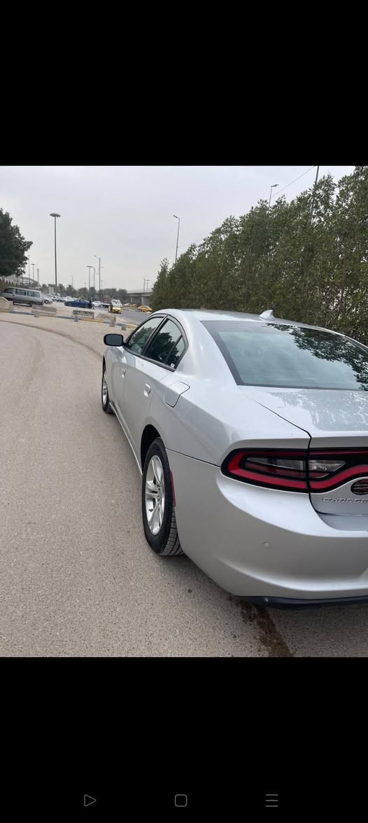 السلام عليكم
للبيع فقط 
جارجر موديل 2023 sxt وارد امريكي  دفع ثنائي ماشيه 20 الف ميل الحادث كما موضح بالصور منفيس باسمي مكمرك وكامل مكان السيارة بغداد مصلح تصليح درجة اولى السعر 215 وبيها مجال بسيط للشراي 
***********
