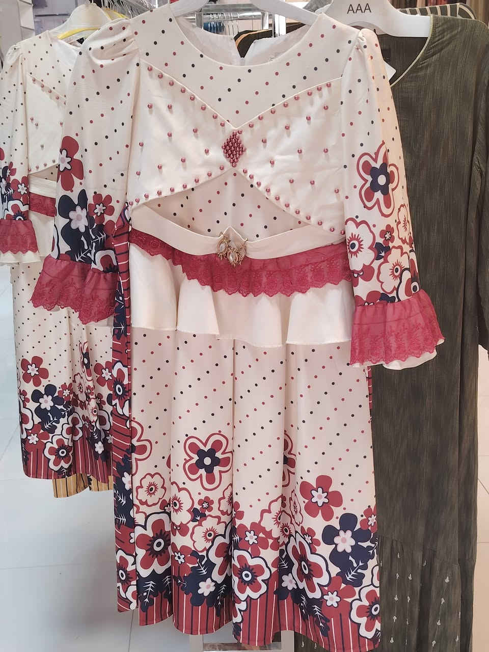 تخفيضات تخفيضات
ملابس صيفي منوع نسائي اطفال 
عروض بسعر الجملة 

#مجمع_انتي_ستايل


**إذا كنت صاحب هذا الإعلان وتريد حذفه لأي سبب، رجاءا أرسل رسالة إلى الدعم الفني**