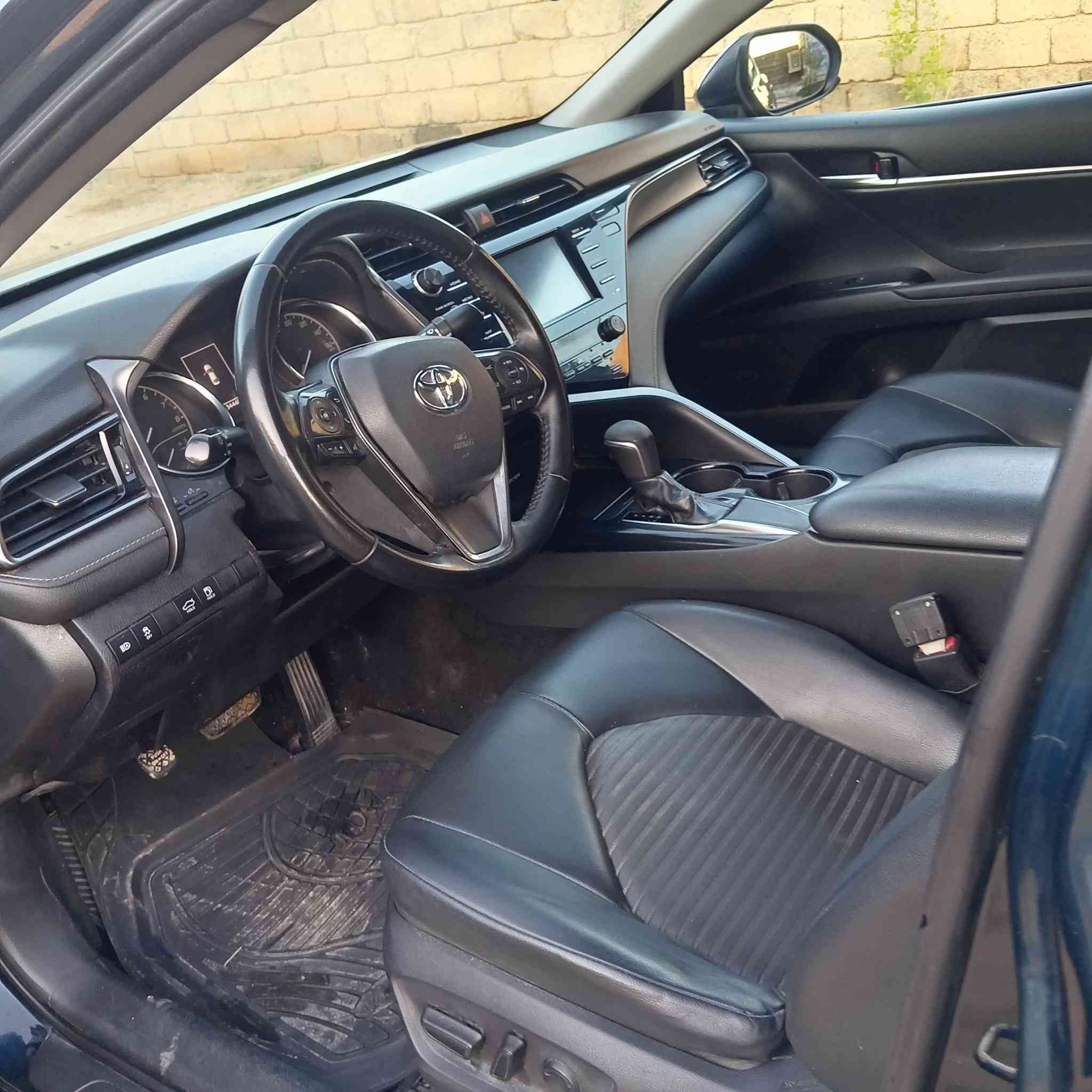 السلام عليكم
كل عام وانت بخير
 وصحة وسلامة
للبيع كامري 
 موديل2019
طك جديده
مراوس يرهم 
الضرر موجود بل صور 
الاستفسار ***********
