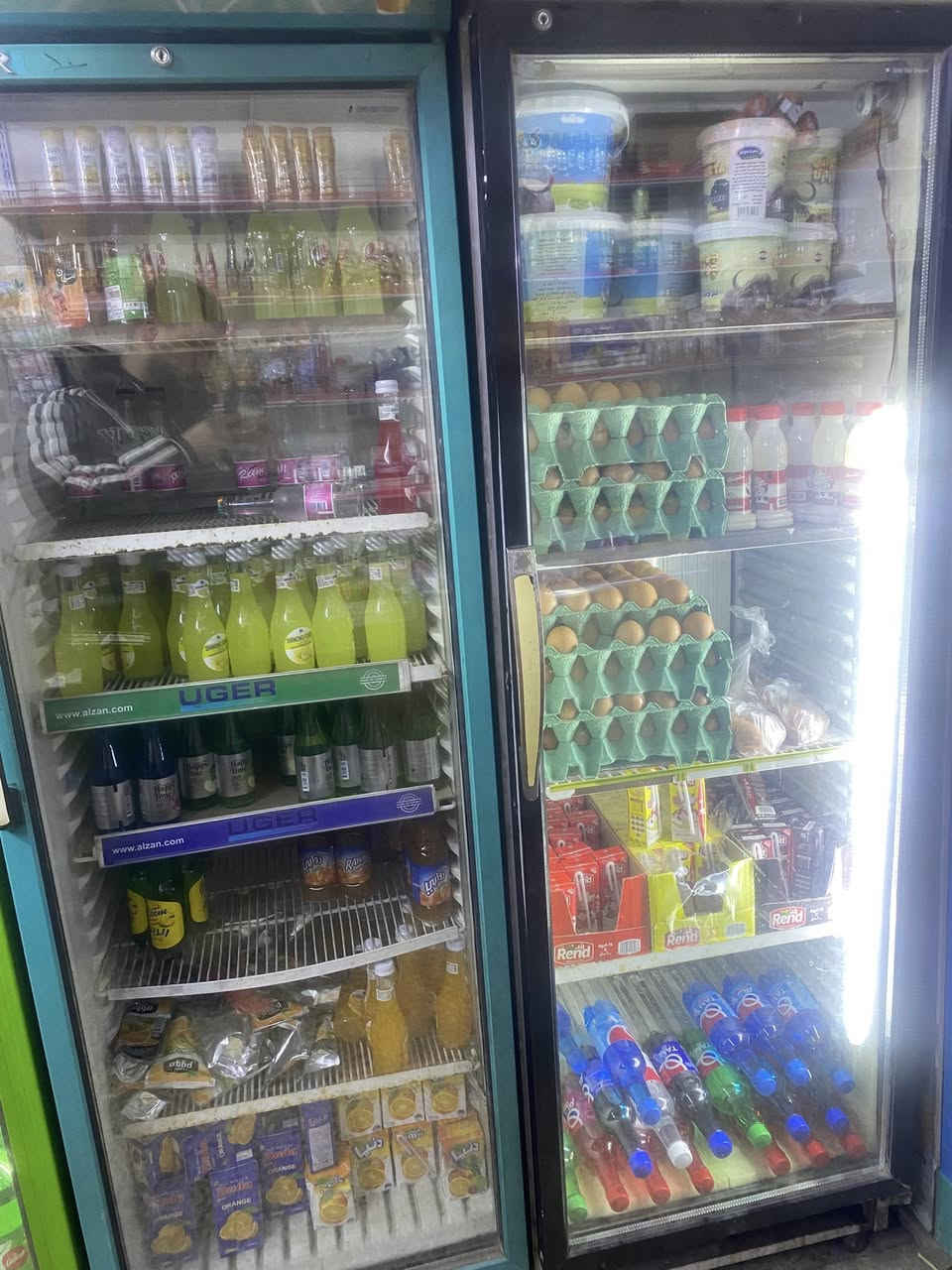 للبيع عارضات عدد 10 وبطحيه عدد 1 ورفوف تصفيه محل 
***********
