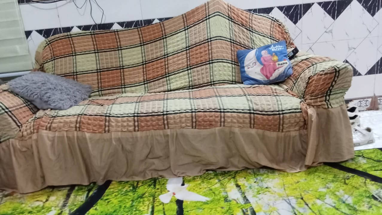 سلام عليكم قنفات للبيع 10مقاعد سعر 50الف الرقم👈🏻***********
