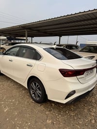 سيراتو موديل ٢٠٢٣ • ماشي ٢٩٠٠٠ • فول مواصفات