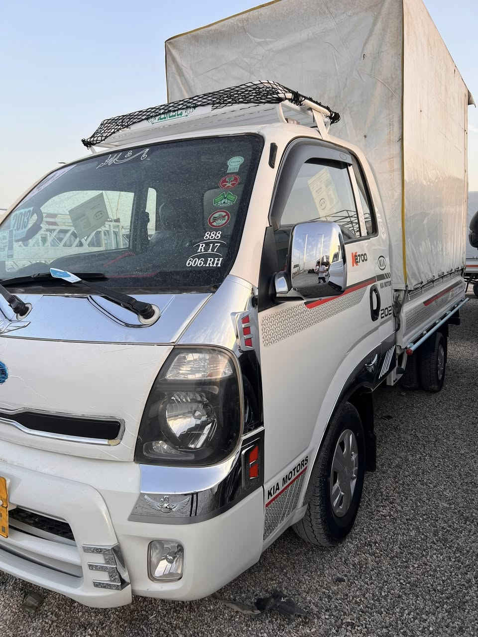 كيا 2013
حجم 2700
گير مكينه اكسن شاصي شرط
تحويل غرامة ظريبه شرط 
رقم دهوك سنويه منتهي 2023 شهر 9 
سيارة جاهز ما بيها دينار مصرف 
طخم تايه جديد 95%
داخل و دوشمة جديد 0 زيرو
سياره ما متعوب نهائياً 
بيها بولند مبدل بدون اي ظرر صبغ مال بولند مشلوع بدلت ب شرط
سعر 115 و بيها مجال 
***********

