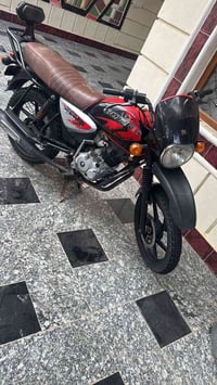 شباب دراجه بوكسر فحل موديل2022  دراجه وراق صوليه نضيفه كلش مامفتوحه لم...