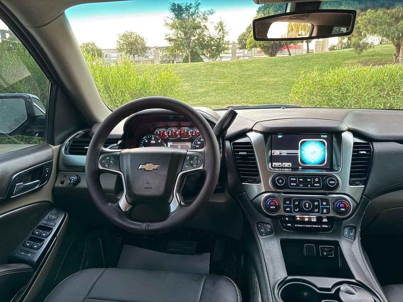 تاهو 2015.خليجي وكالة المنصور فول مواصفات LTZ.      كراس كهرباء مقاعد جلد تشغيل عن بعد قاصه ويل كب برايمري شاشه وكامرات دوار رادار وتحديد مسار ليددات اكامي وخلفي لايتات عدسة زنون كشاف زنون مراية كهرباء انظمة قيادة وبمحدرات وبعد اهوايه مواصفات التاهو فول واحد عل واحد بدون حادث بدون صبغ فقط وجود بارد قليل جامرلغ الخلفي محرك شرط امامي شرط السياره مكانها كركوك وبسمي اتريد تحويل اتريد وكاله سنويه لحد 2027هزه جديده السعر 356وبيها مجال قليل والشراي يتصل ***********
