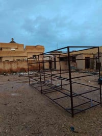 هيكل قفص طول ٥ونص سعره 225 وبي مجال بصيط 07806283183