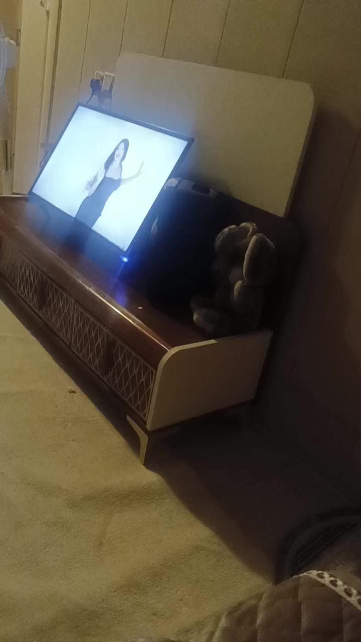 بلازمه فول سمارت حجم 32سعر 80وبيها مجال بسيط للااستفسار الاتصال ع رقم ***********
