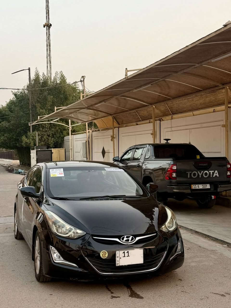 السلام عليكم
النترا ٢٠١٦ وارد امريكي 
رقم بغداد بأسمي تحويل ثاني 
حادثها قبق جنطه وجاملغ الخلفي بدون ايرباك 
شاشه وكامره بلادي اصلي ١٨٠٠ دوش مكفول من التبخير والتنقيص ماشيه ١٢٦ ميل حقيقي 
كير مكينه حداديه تخم تاير تبريد خير من الله 
سياره جديده جداً 
السعر ١٠٣ وبي مجال بسيط 
المكان بغداد 
رقم الهاتف ***********
((غير متواجد ع فيس))
