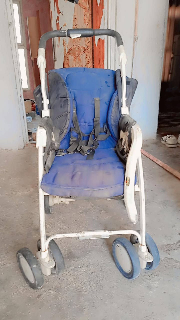 كنتور ملحق  ٦ بيبان بي اضرار بصيطه مرجوعه حديد عوزها بس خشبه مكنسه كهربائيه  عربانة اطفال... غراض منزليه مستخدمه للبيع


**إذا كنت صاحب هذا الإعلان وتريد حذفه لأي سبب، رجاءا أرسل رسالة إلى الدعم الفني**