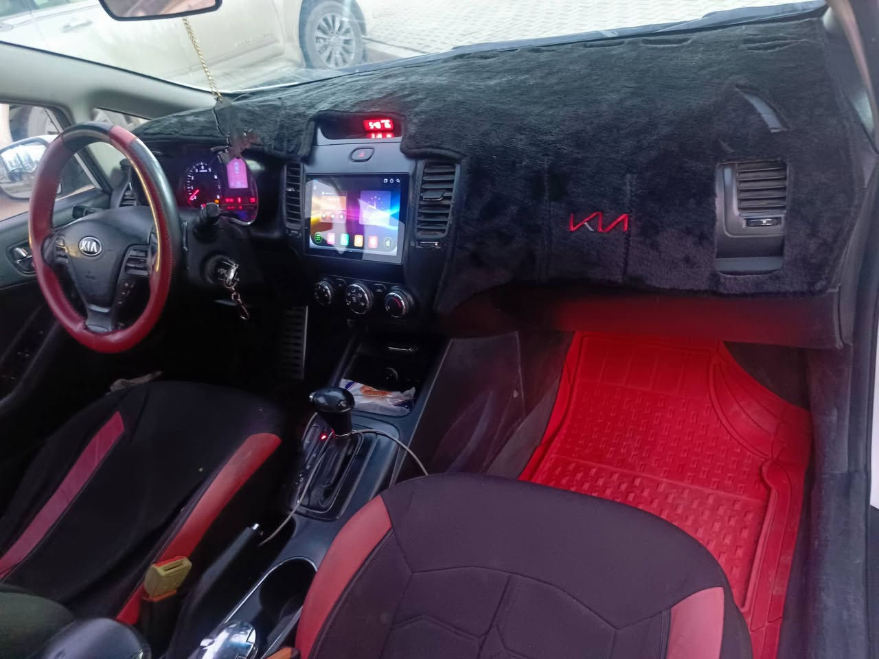 لبيع كيا سيراتو موديل2014 فول اسويج لستفسار ***********
