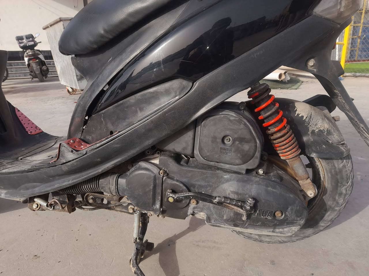 السلام عليكم دراجه ماكس عدله للبيع دراجه كاملة مابيهة اي نقص السعر 550 وبيهة مجال بسيط العنوان بعقوبه قرب مدرسة الأمين المراسلة او الاتصال على الرقم ***********
