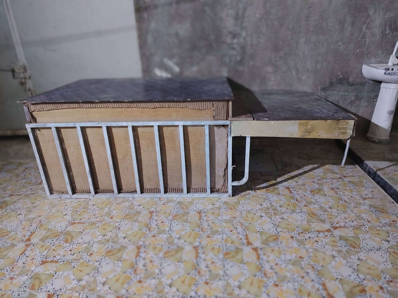 سلام عليكم محجر ستوته جاهز وتفصال اسعر إتصل ***********
