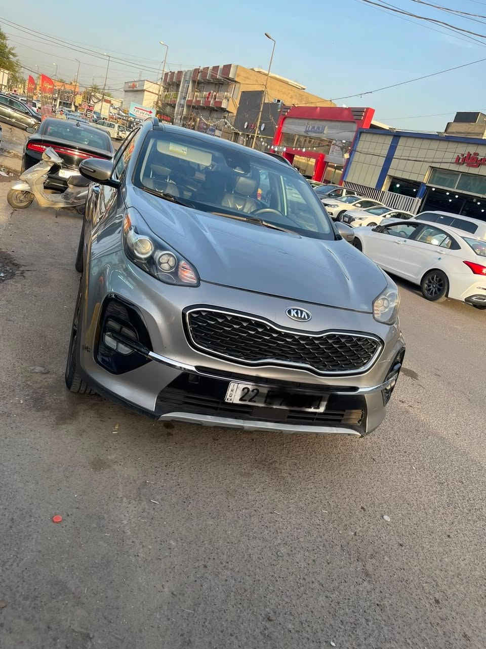 السلام عليكم للبيع سبورتج موديل ٢١فول مواصفات ex
حادثها جاملغ ايمن وباب بدون ايرباك 
بدون اي دواخل وبيه طخة بلباب ورة الصدر ممصلحها 
سيارة ماشية ٤٠الف رقم اربيل دولي صدر جديد تخم تاير تبريد ثلج  محرك ٢٤٠٠ مفتوح  تجي اعلى فئة 
بانوراما 
بصمة 
كشنات كهرباء 
ردار امامي 
رادار خلفي 
رادار جانبي 
فور ويل 
انحدار 
سايد بريك بصمة 
صندوك كهرباء 
لايت عالي ناصي هيلوجين 
مري شفط. تدفئة بلكشنات 
وبعد بيها مواصفات 
مكاني بغداد البنوك 
السعر ١٥٥وبيها مجال لشراي 
هذة رقمي ***********
غير متواجد علفيس الشراي يتصل
