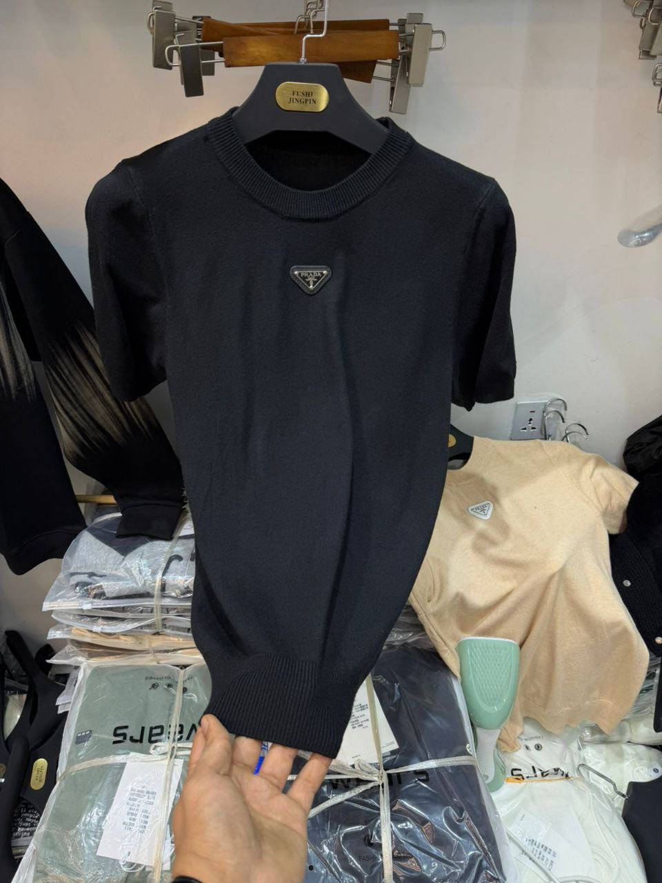 🔥ياالله آللهم صلي على محمد وآل محمد🔥
تريكو  صيني.  PRADA.  فول. ليكرا 

اسود + بيجي
8 آلاف 🔥

قياسات xl - 4xl

السيري 4 قطع سعر سيري 32 ألف فقط

ألشد 16. قطعة 2. أسود. +. 2. بيجي. 130. ألف فقط


**إذا كنت صاحب هذا الإعلان وتريد حذفه لأي سبب، رجاءا أرسل رسالة إلى الدعم الفني**